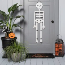 Skeleton Wood Porch Halloween Sign - Hyde & EEK! Boutique™